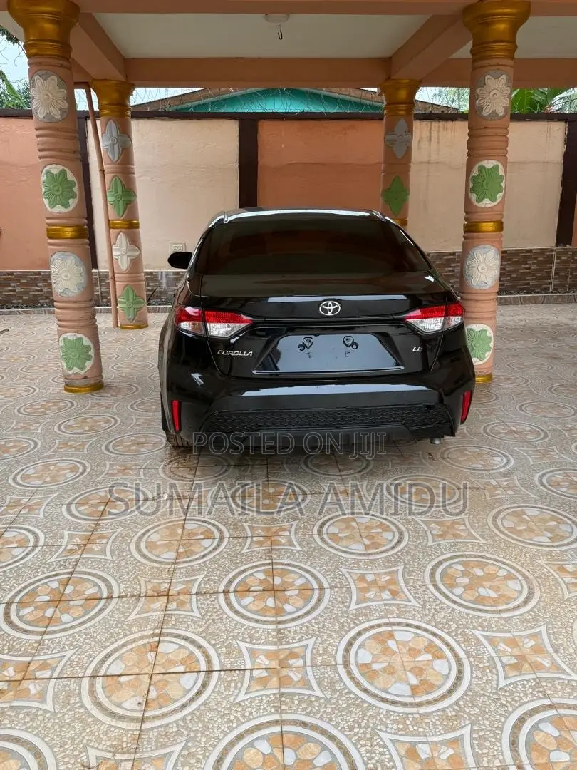 Toyota Corolla LE 2020 Black
