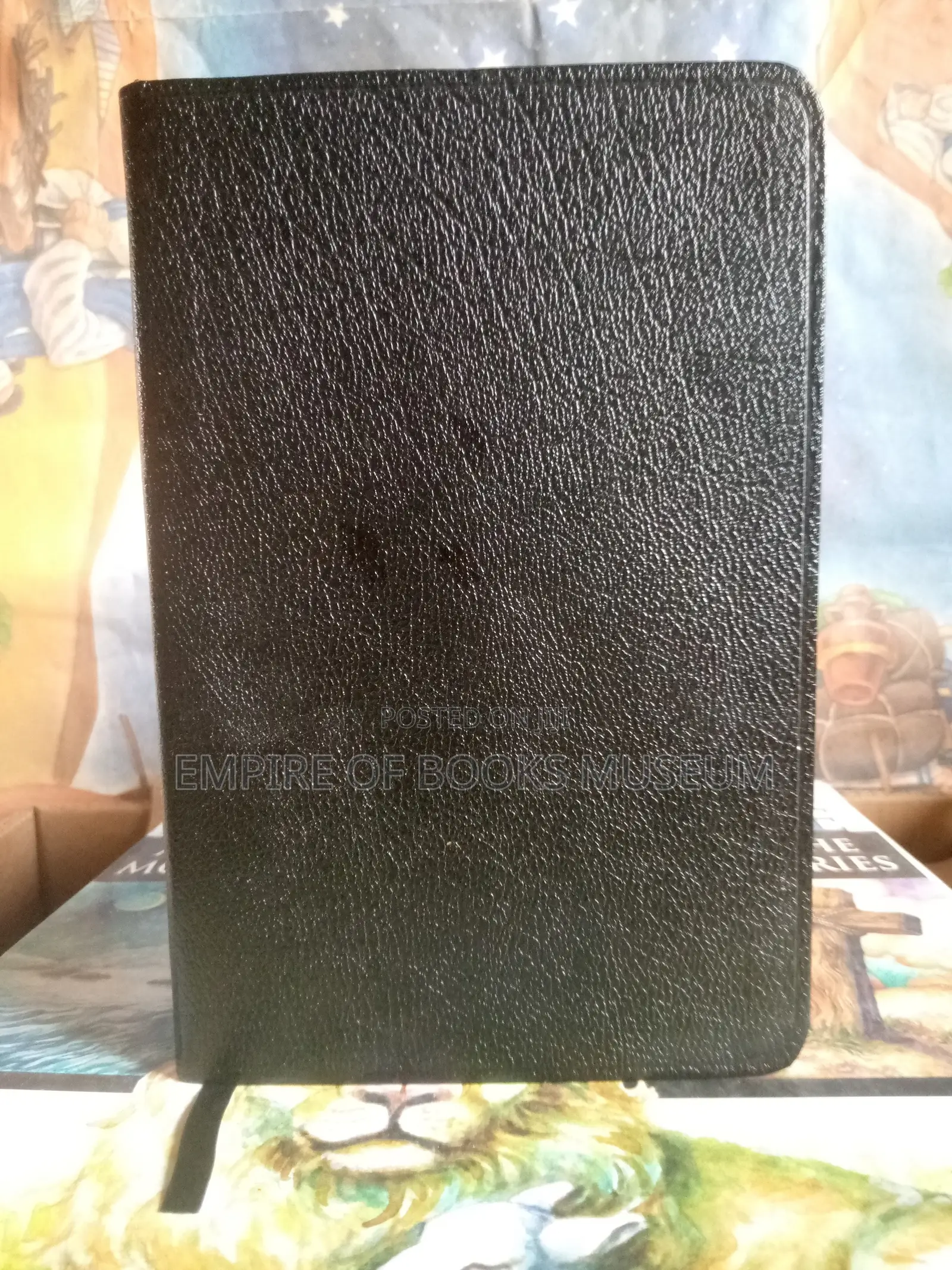 Zondervan NAS Thinline Bible, Bonded Leather Black ,Red Letter.