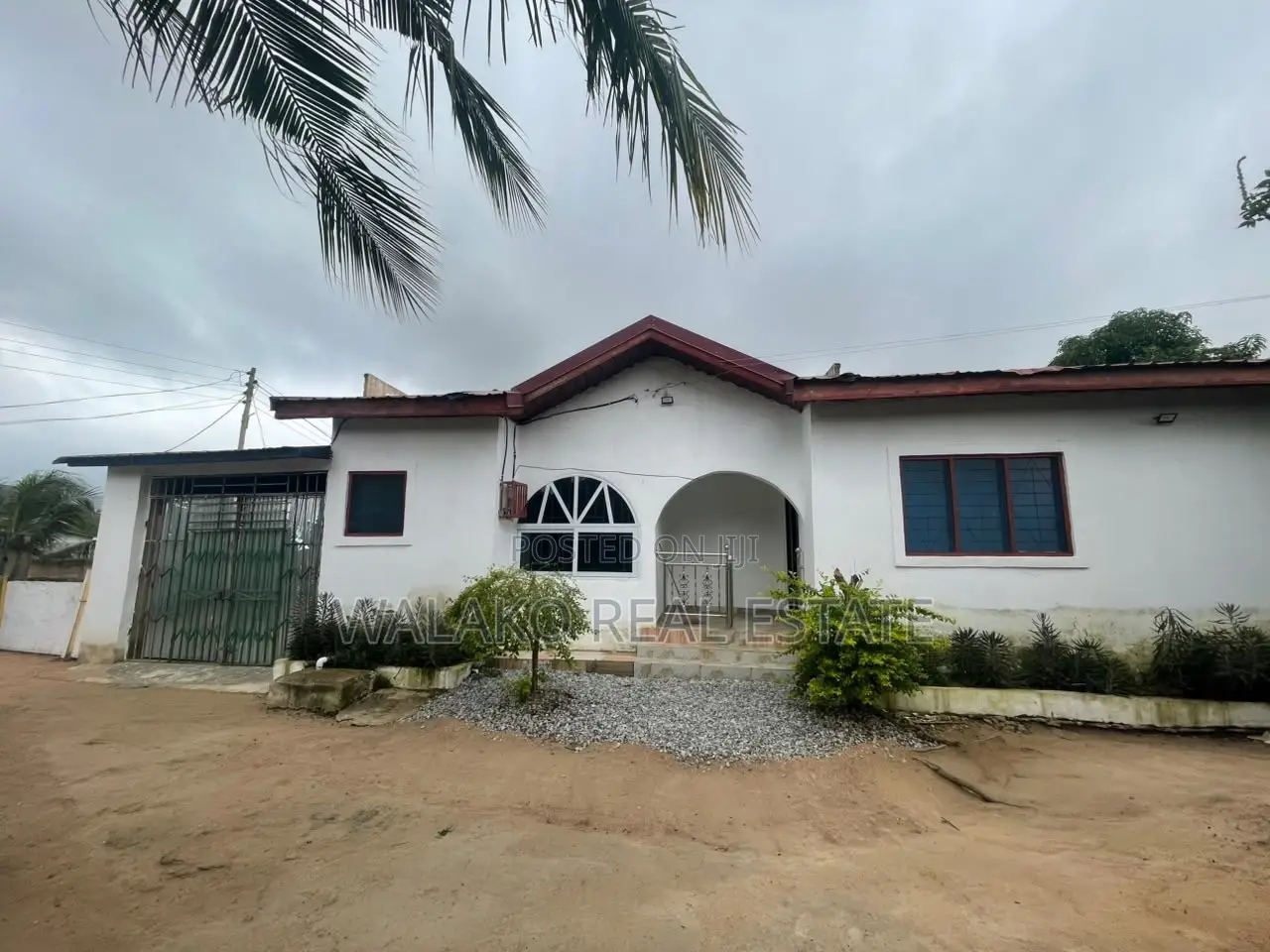 2bdrm House in Ablekuma for rent