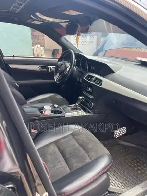 Mercedes-Benz C250 2013 Black