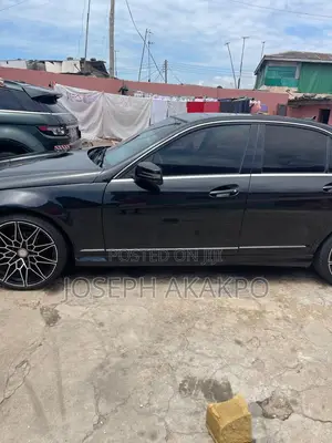 Mercedes-Benz C250 2013 Black
