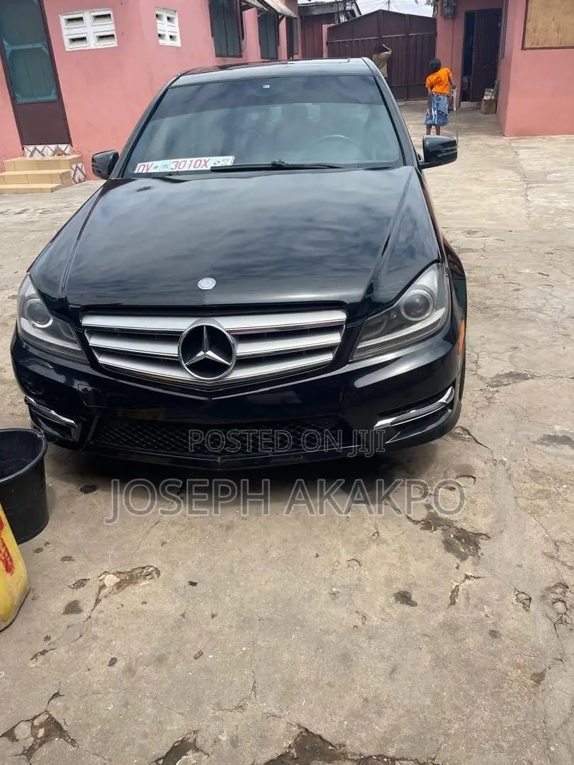Mercedes-Benz C250 2013 Black
