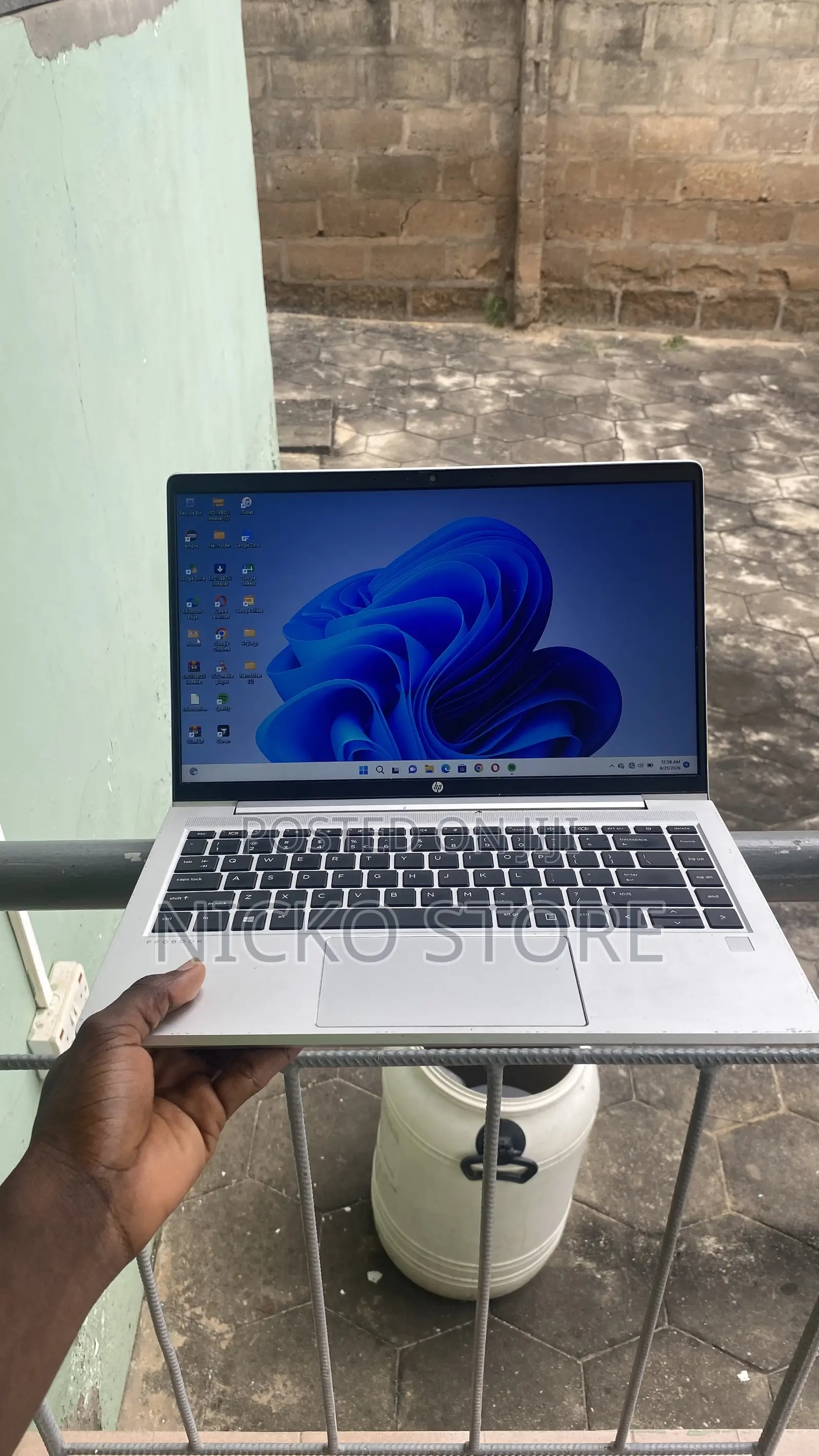 Laptop HP ProBook 440 G8 16GB AMD Ryzen 5 SSD 256GB