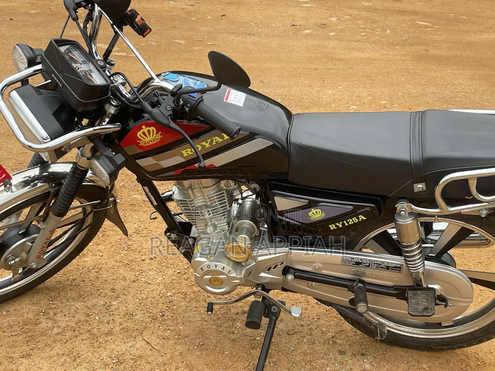 New Royal RY125 2025 Black