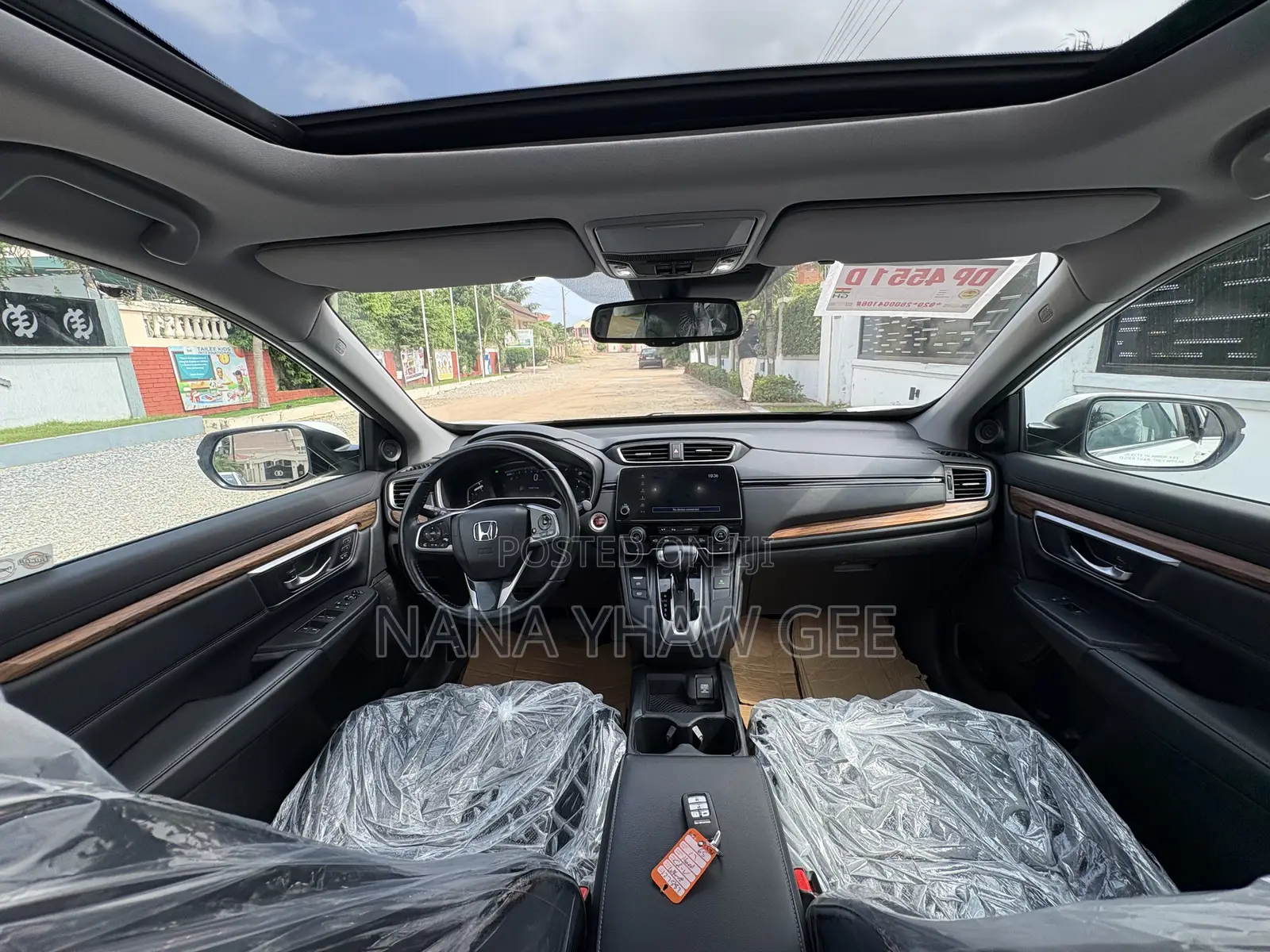 Honda CR-V Touring 4dr SUV (1.5L 4cyl CVT) 2017 White
