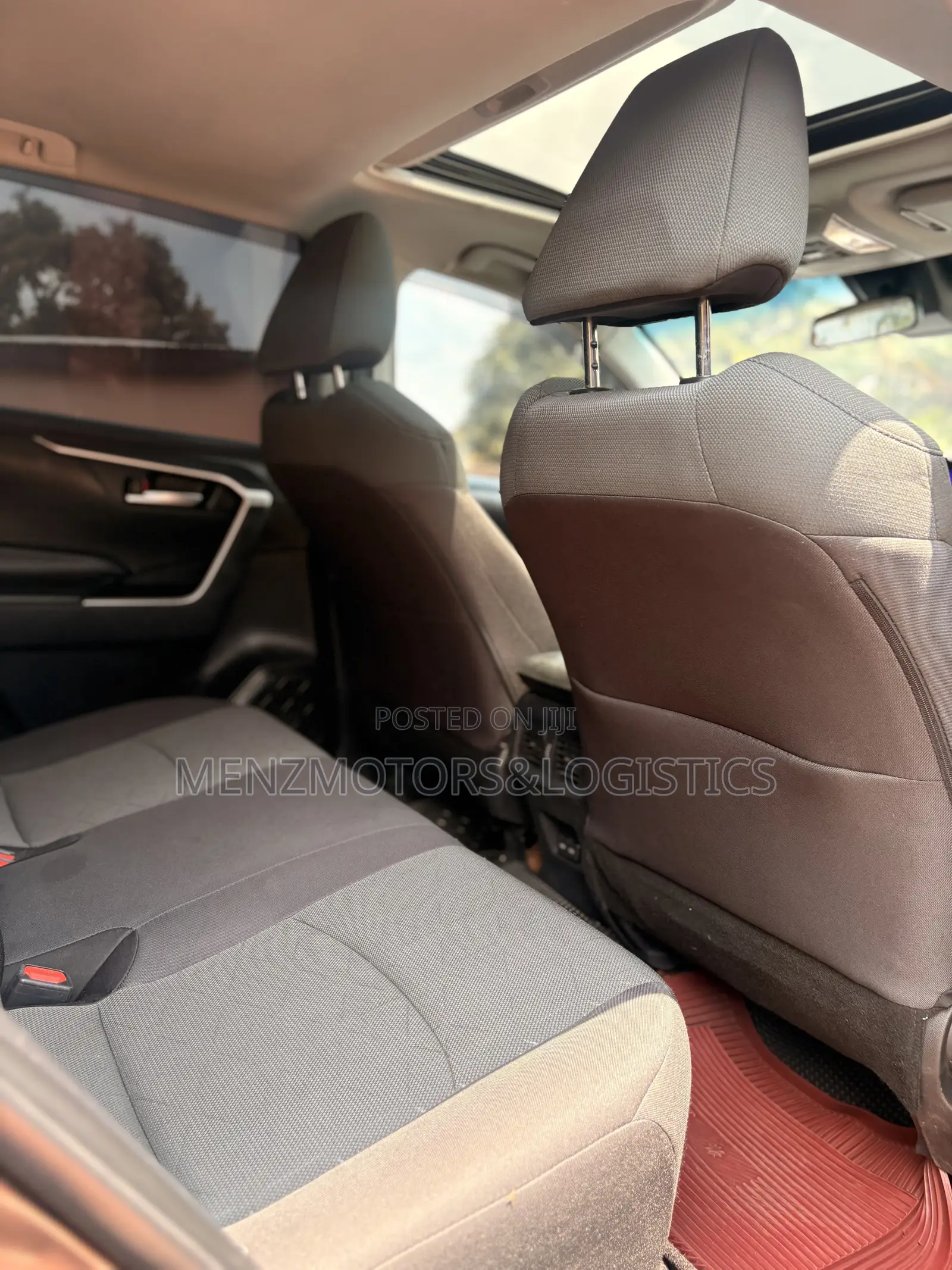 Toyota RAV4 XLE AWD 2023 Gray