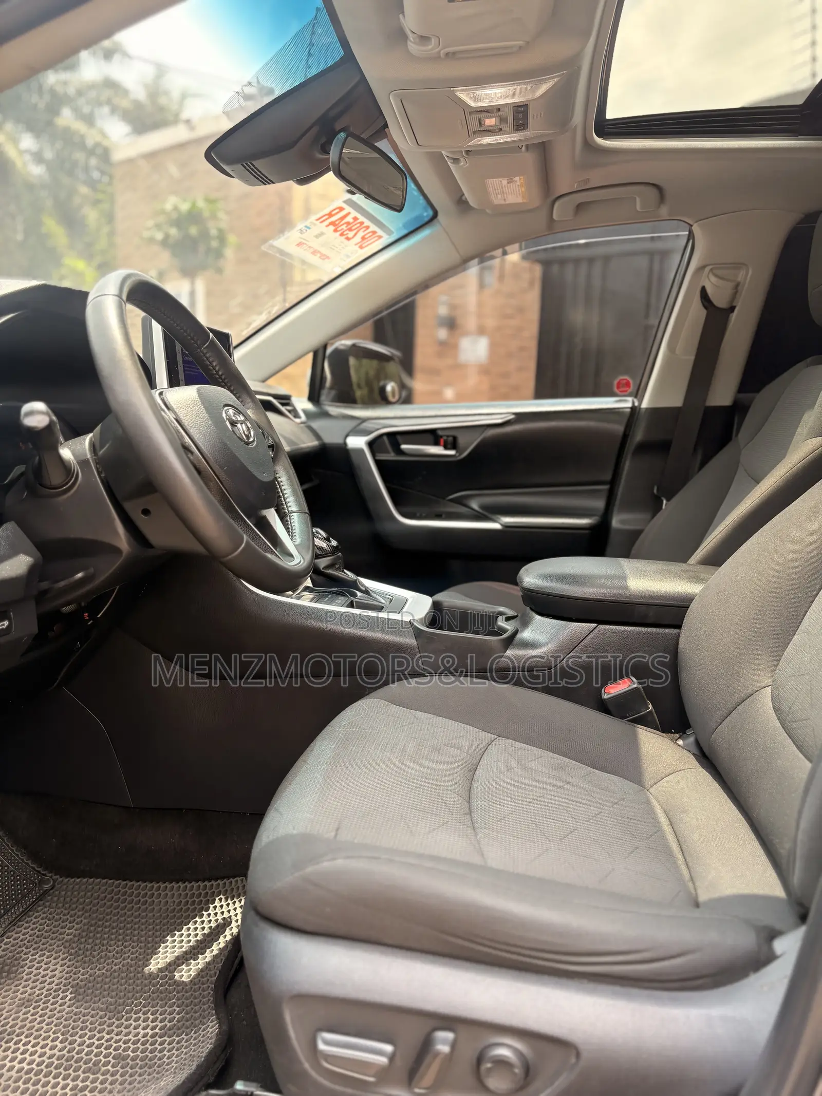 Toyota RAV4 XLE AWD 2023 Gray