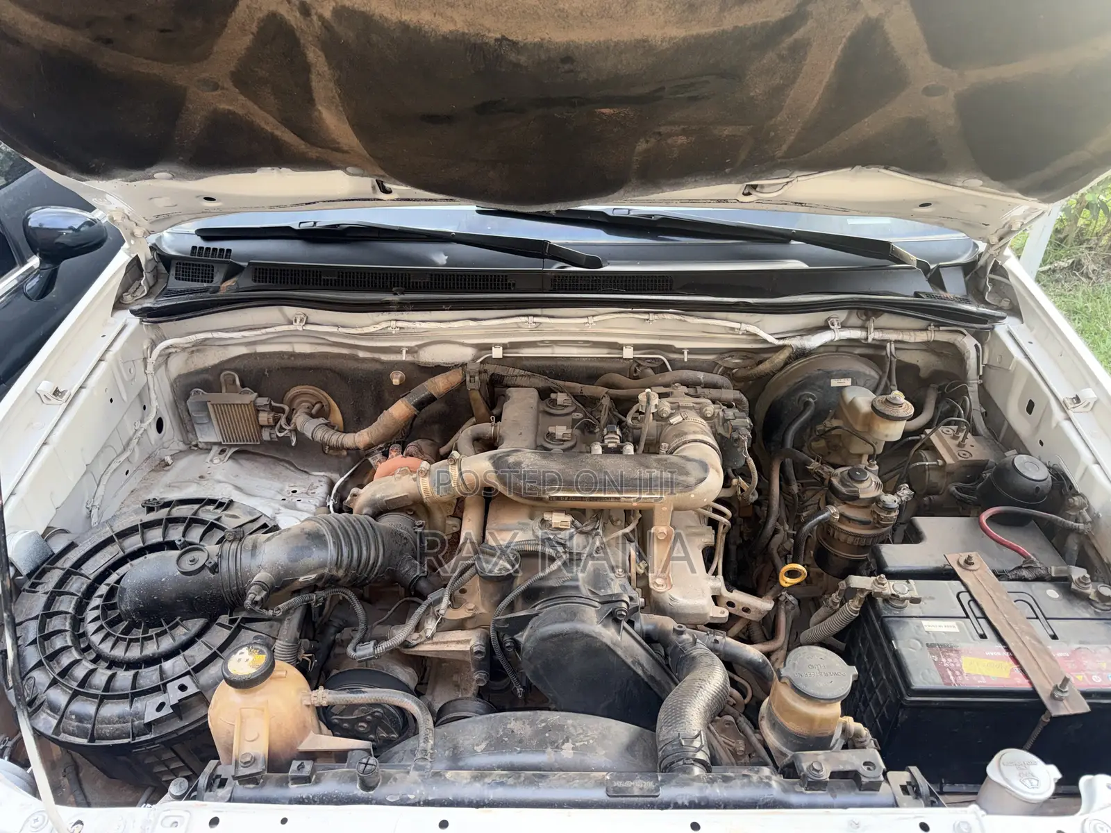 Toyota Hilux 2013 White