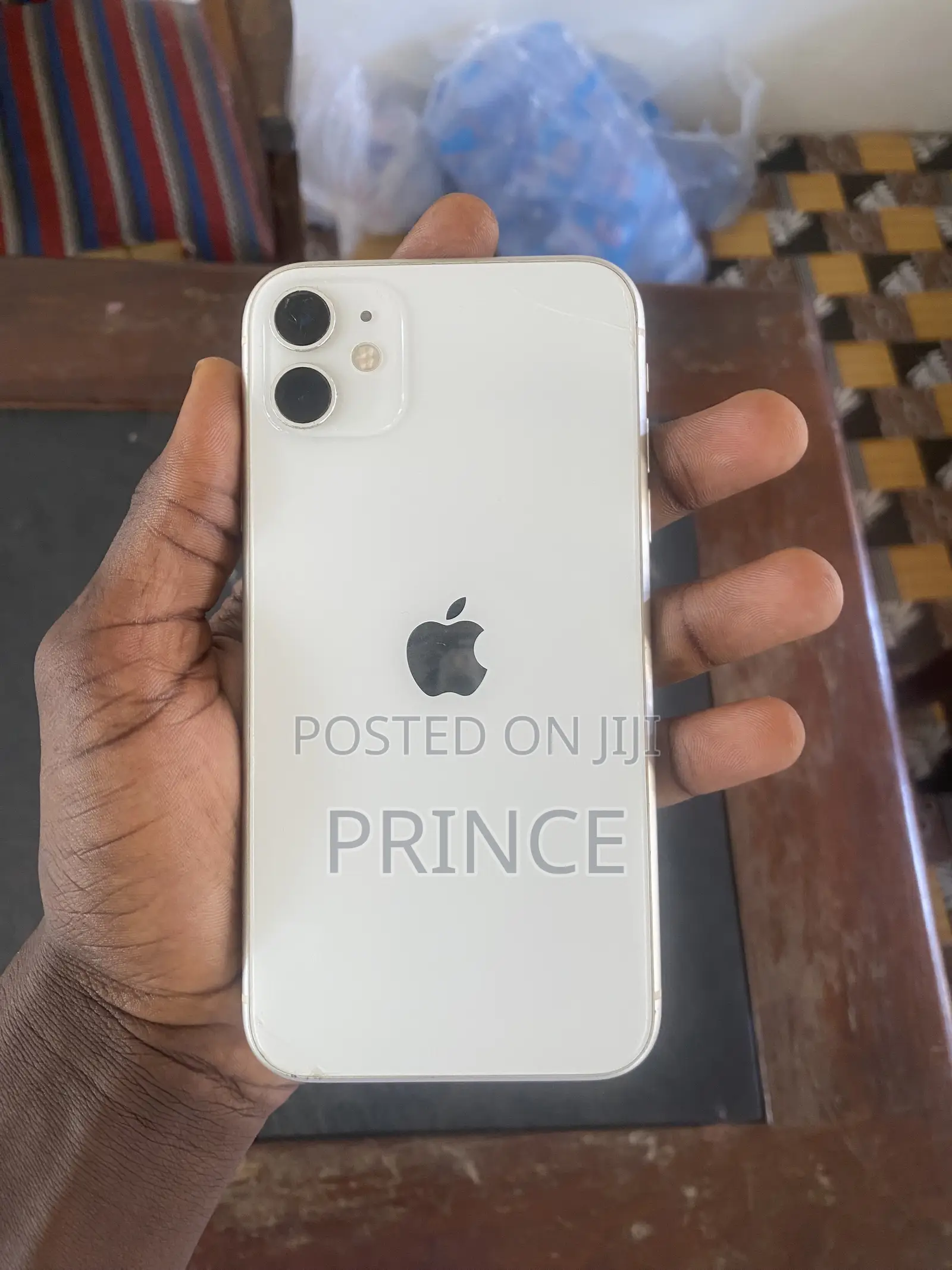 Apple iPhone 11 64 GB White
