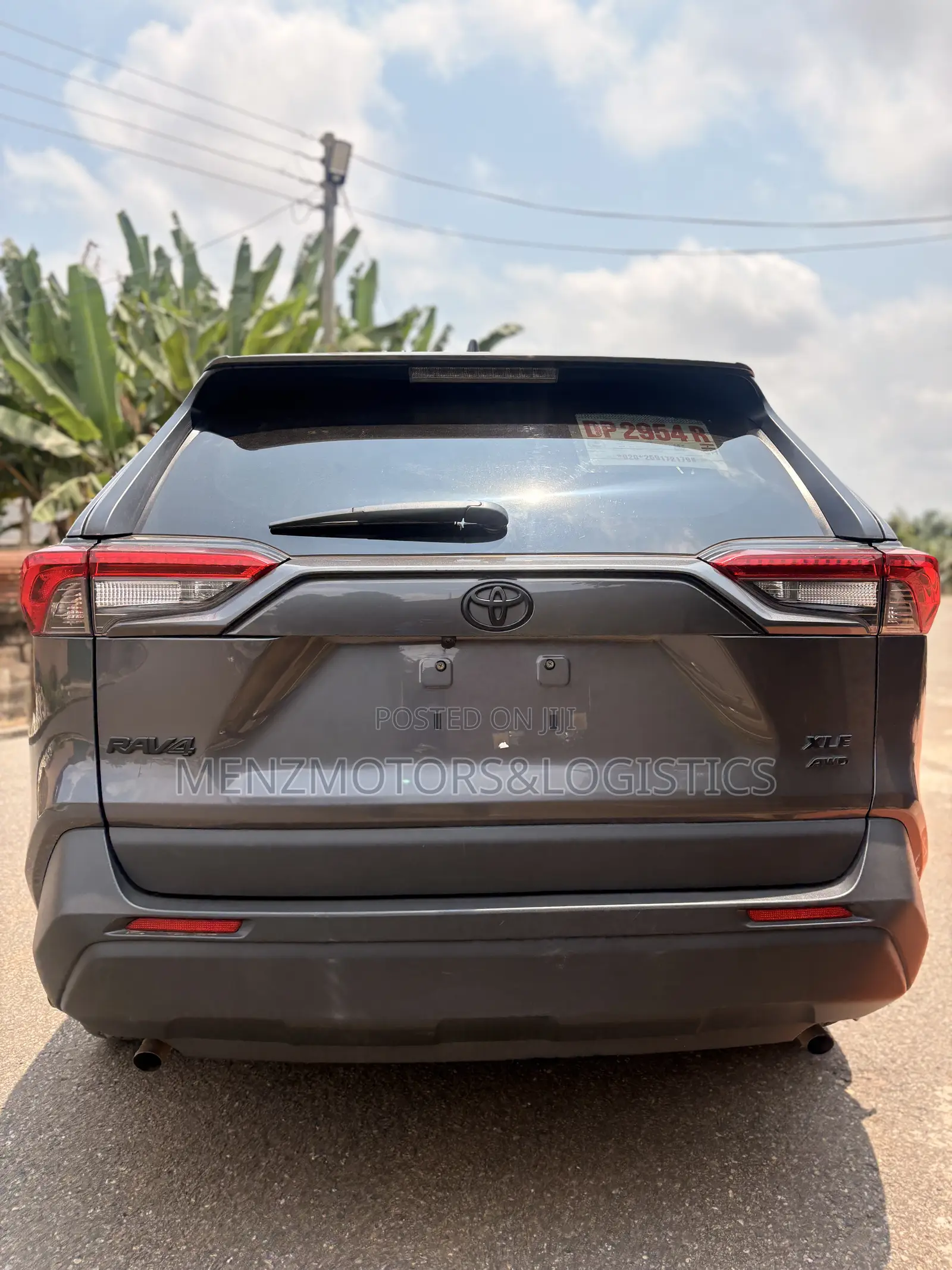 Toyota RAV4 XLE AWD 2023 Gray