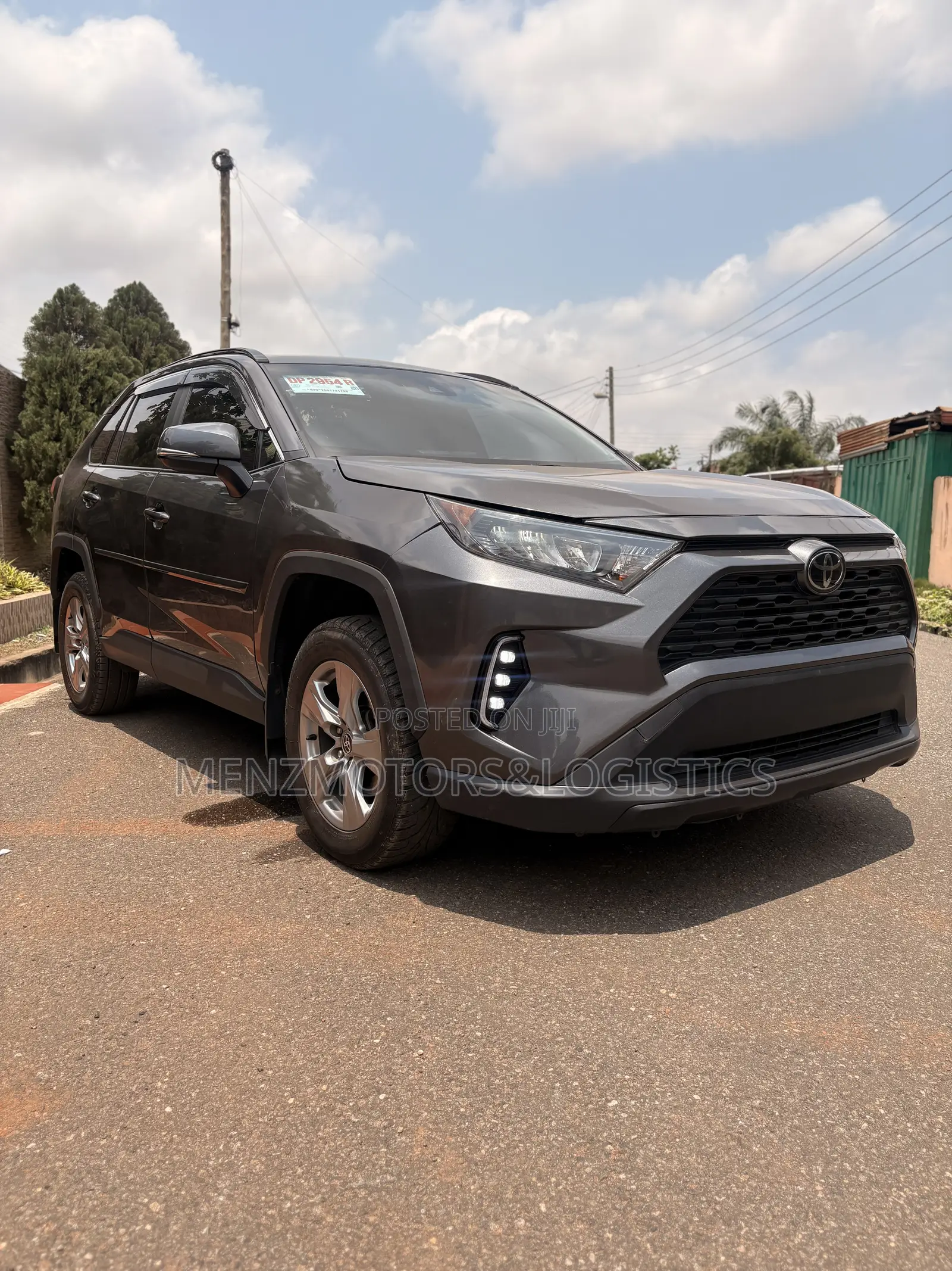 Toyota RAV4 XLE AWD 2023 Gray