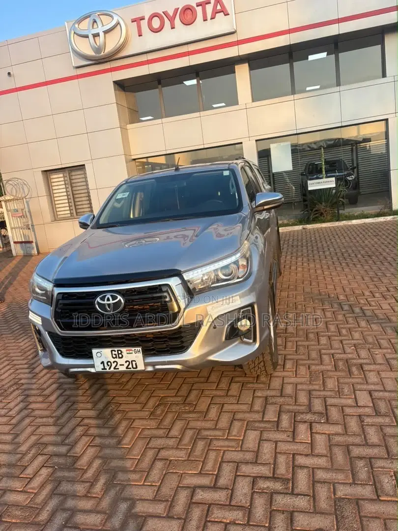 Toyota Hilux 2.4 Diesel 2020 Silver