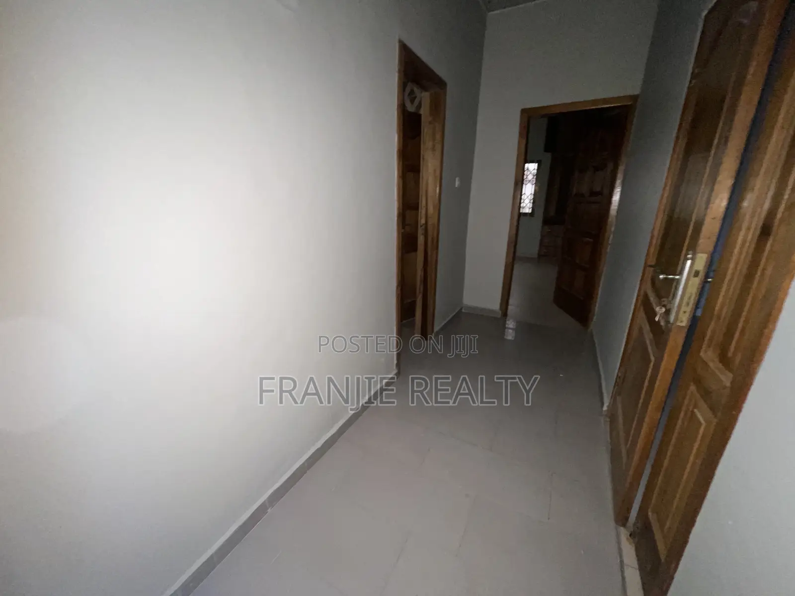 3bdrm Apartment in Franjie Realty, West Hills Mall Area for rent