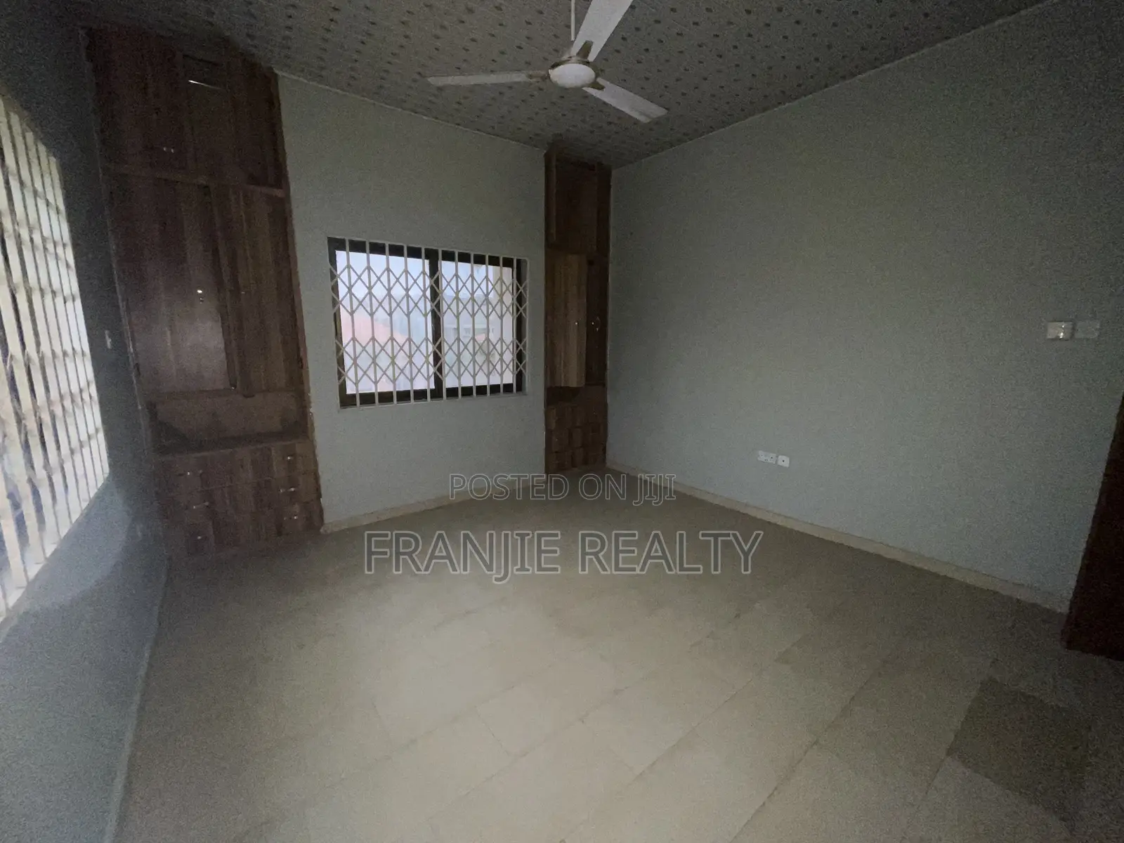 3bdrm Apartment in Franjie Realty, West Hills Mall Area for rent
