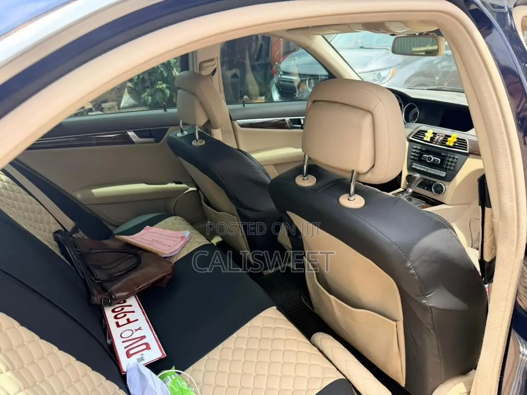 Mercedes-Benz C250 2013 Blue