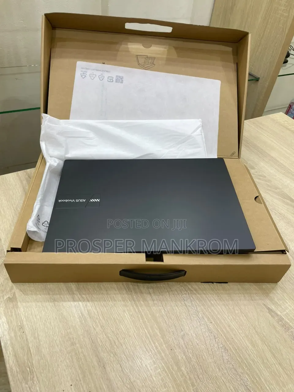 New Laptop 8GB Intel Core i5 SSD 512GB