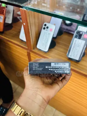 New Samsung Galaxy S22+ 5G 256 GB Green