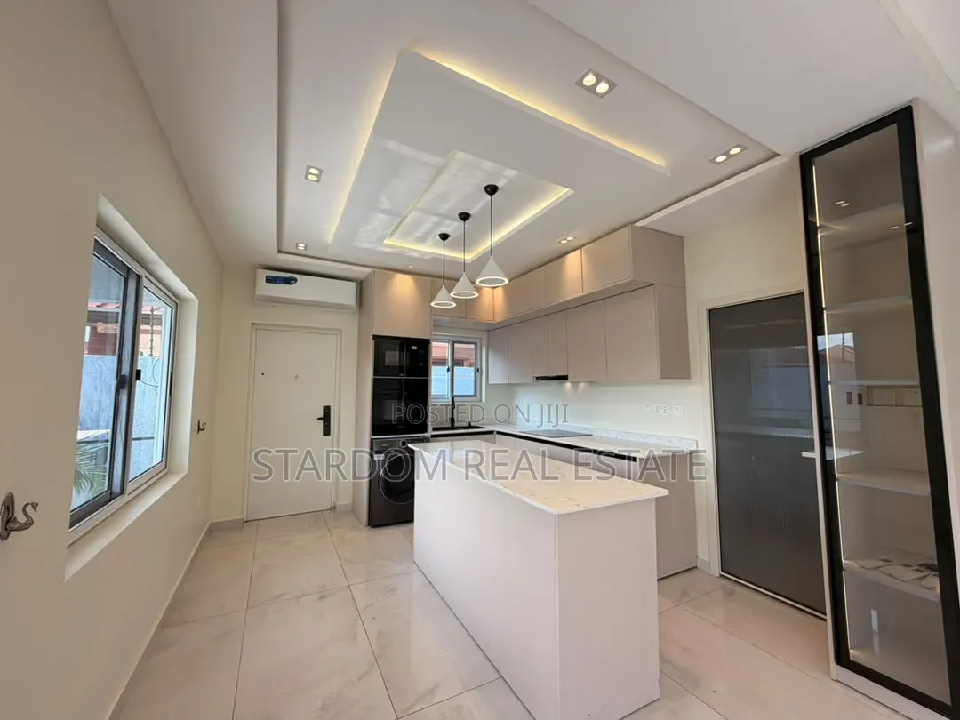 3bdrm Bungalow in East Legon Hills, Boundary Road Area for sale