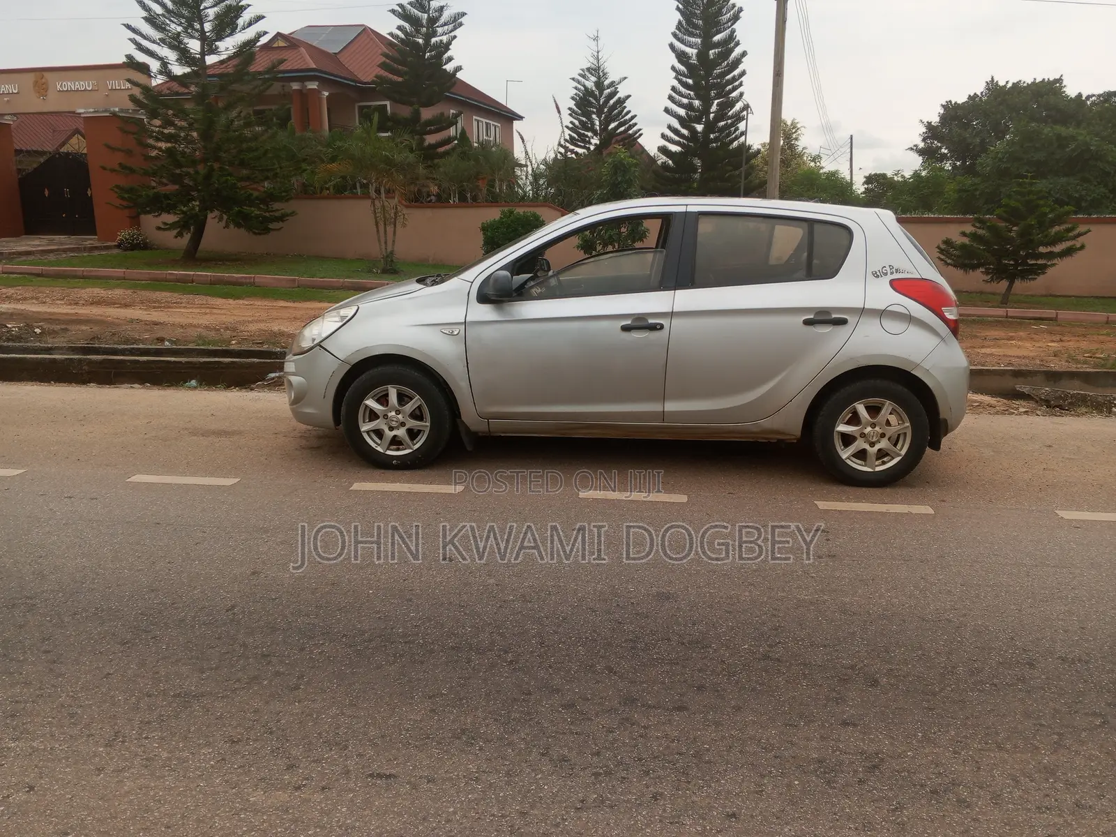 Hyundai i20 1.4 Dual VTVT Petrol (AT) 2012 Silver