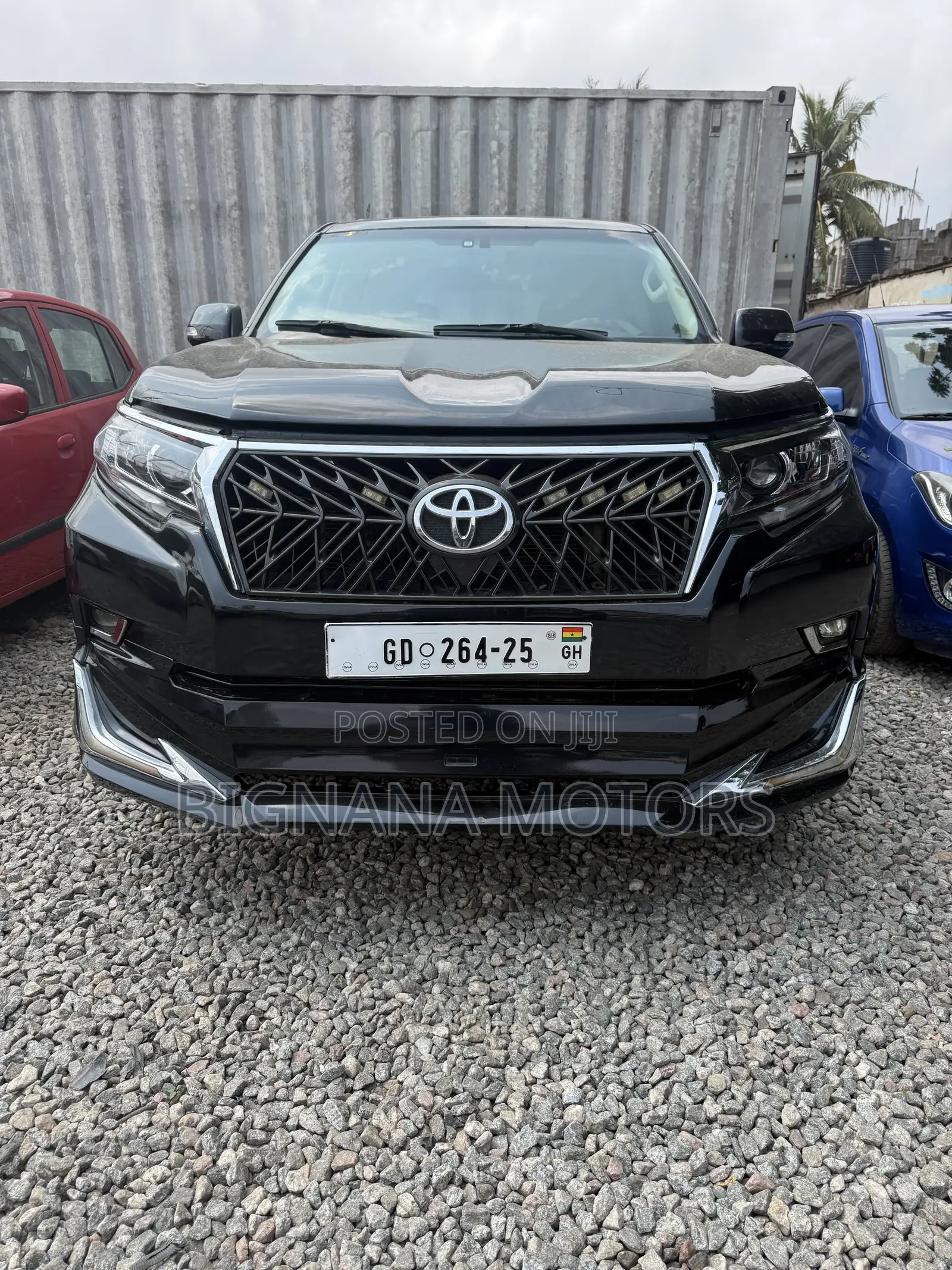 Toyota Land Cruiser Prado 4.0 Petrol TX-L 2017 Black
