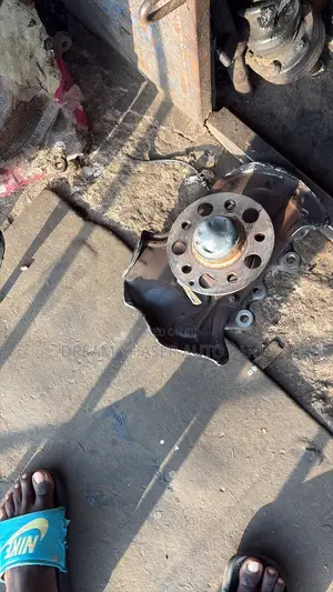 W204 or C250 Front Hub Bearing