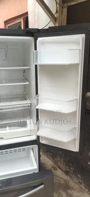 French Door Smart Samsung Refrigerator Family Hub