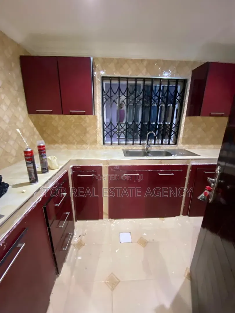 2bdrm Apartment in Ablekuma Kfc, Pentecost for rent