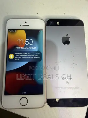 Apple iPhone SE 32 GB Silver