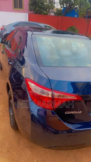 Toyota Corolla LE Eco (1.8L 4cyl 2A) 2018 Black