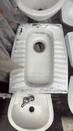 Squatting Pot