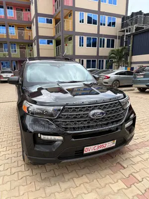 Ford Explorer XLT 2021 Black