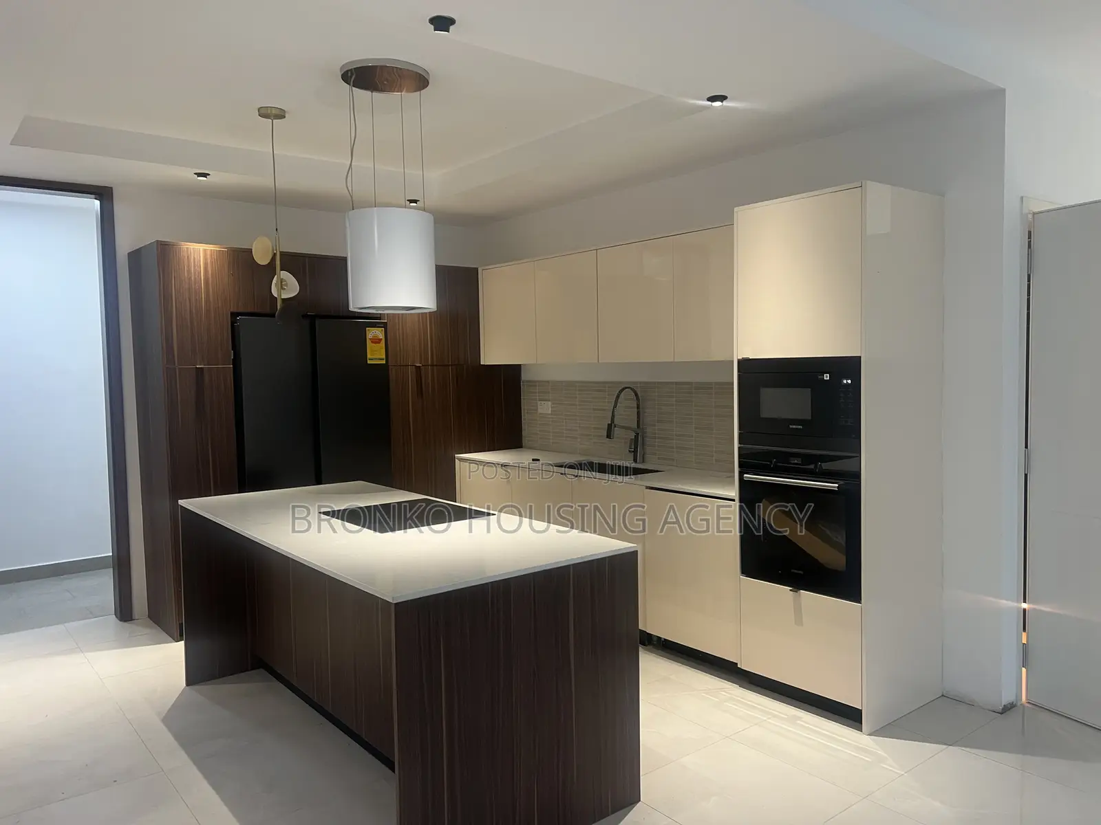 4bdrm Townhouse / Terrace in Bronko Housing, US Embassy Area for rent