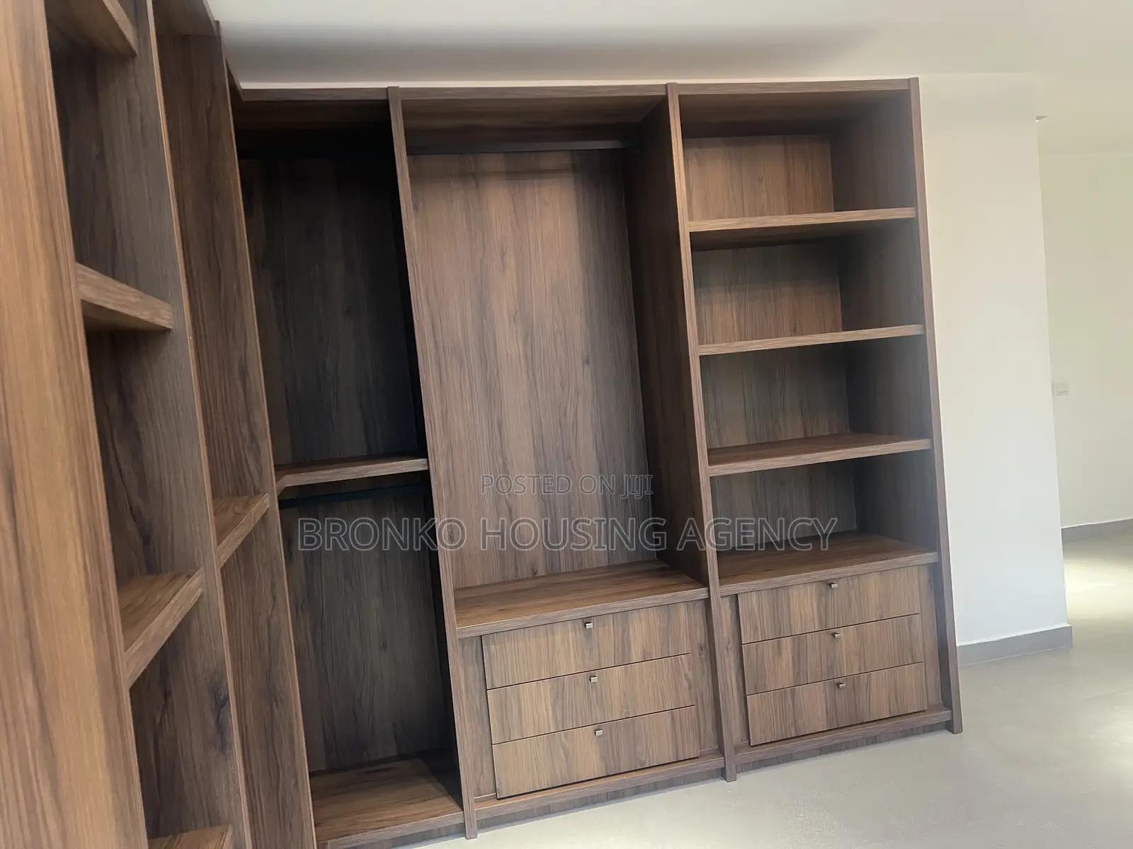4bdrm Townhouse / Terrace in Bronko Housing, US Embassy Area for rent