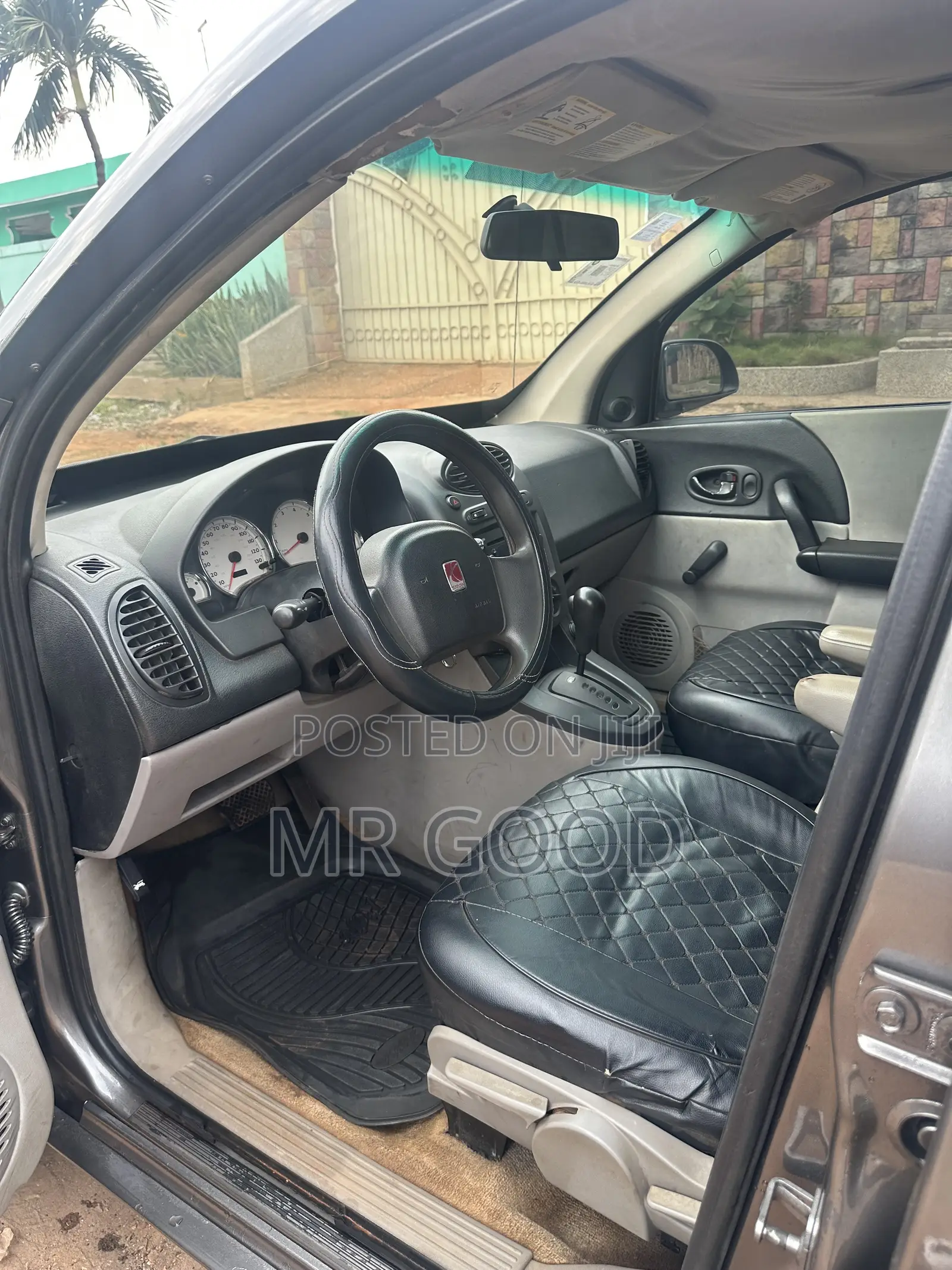 Saturn Vue 2010 Gray