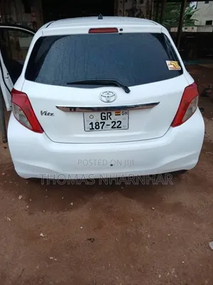 Toyota Vitz 2012 White