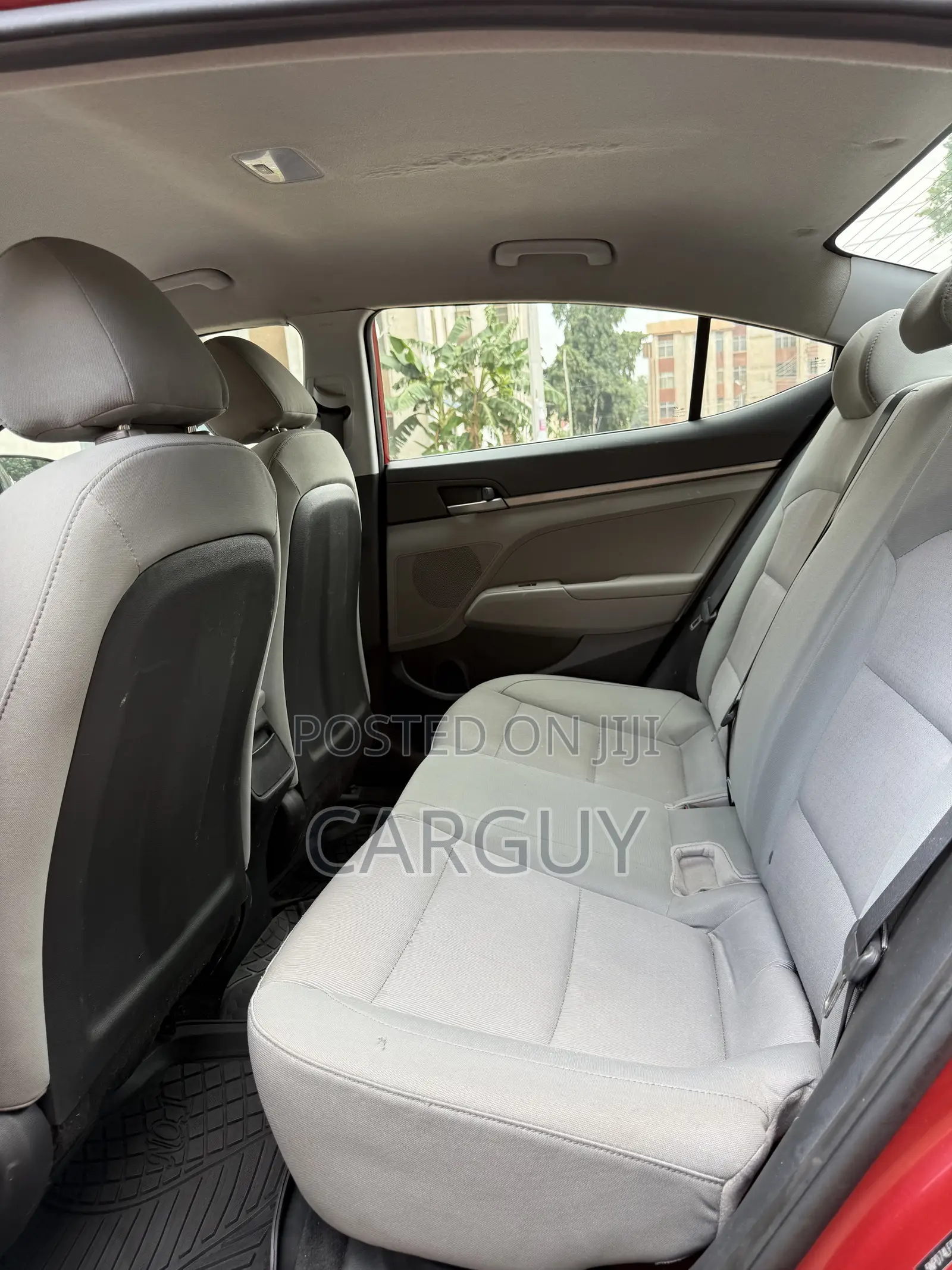 Hyundai Elantra SE Sedan FWD (2.0L 4cyl 6M) 2017 Red