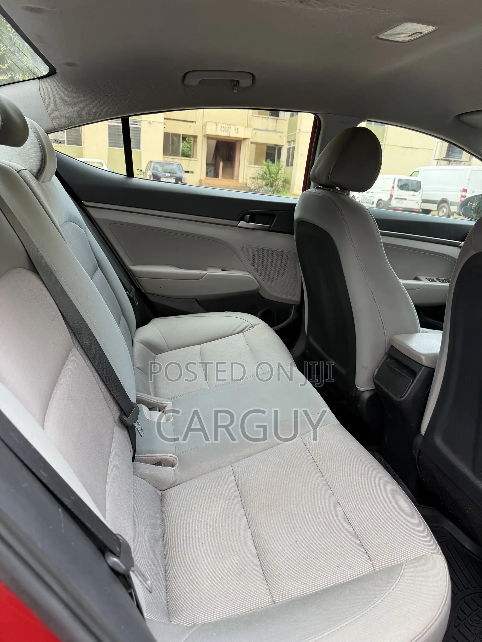 Hyundai Elantra SE Sedan FWD (2.0L 4cyl 6M) 2017 Red