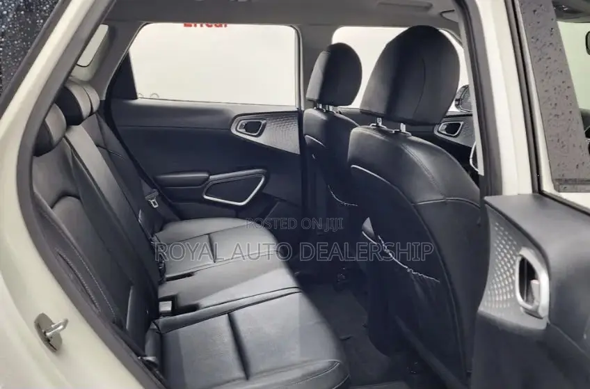 Kia Soul Base Hatchback 2019 White