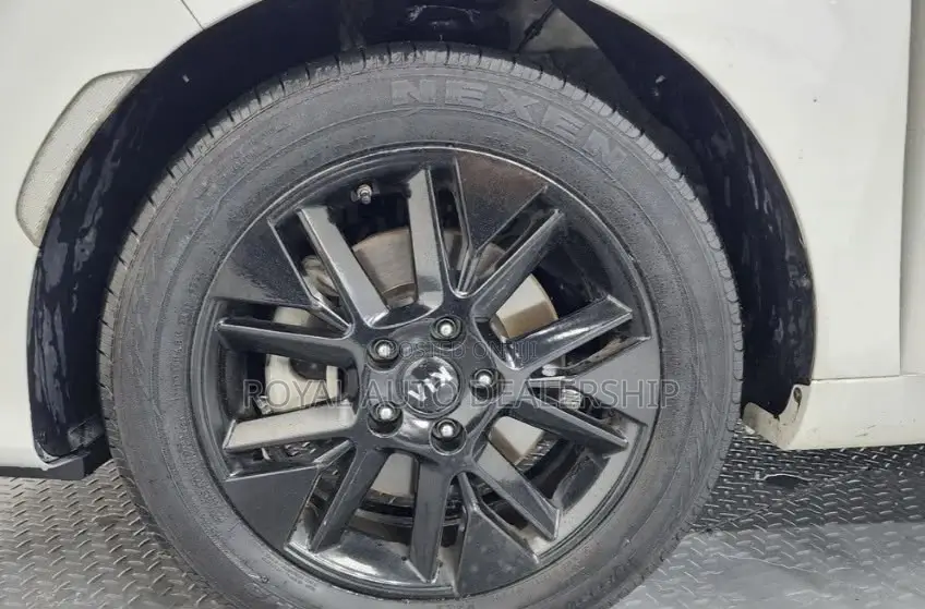 Kia Soul Base Hatchback 2019 White