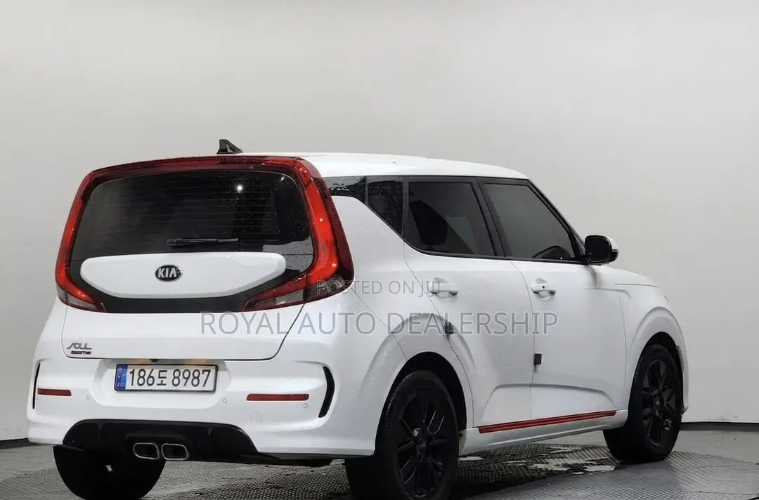 Kia Soul Base Hatchback 2019 White