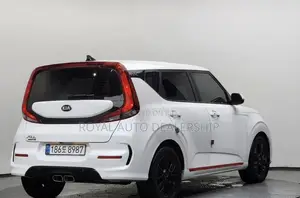 Kia Soul Base Hatchback 2019 White