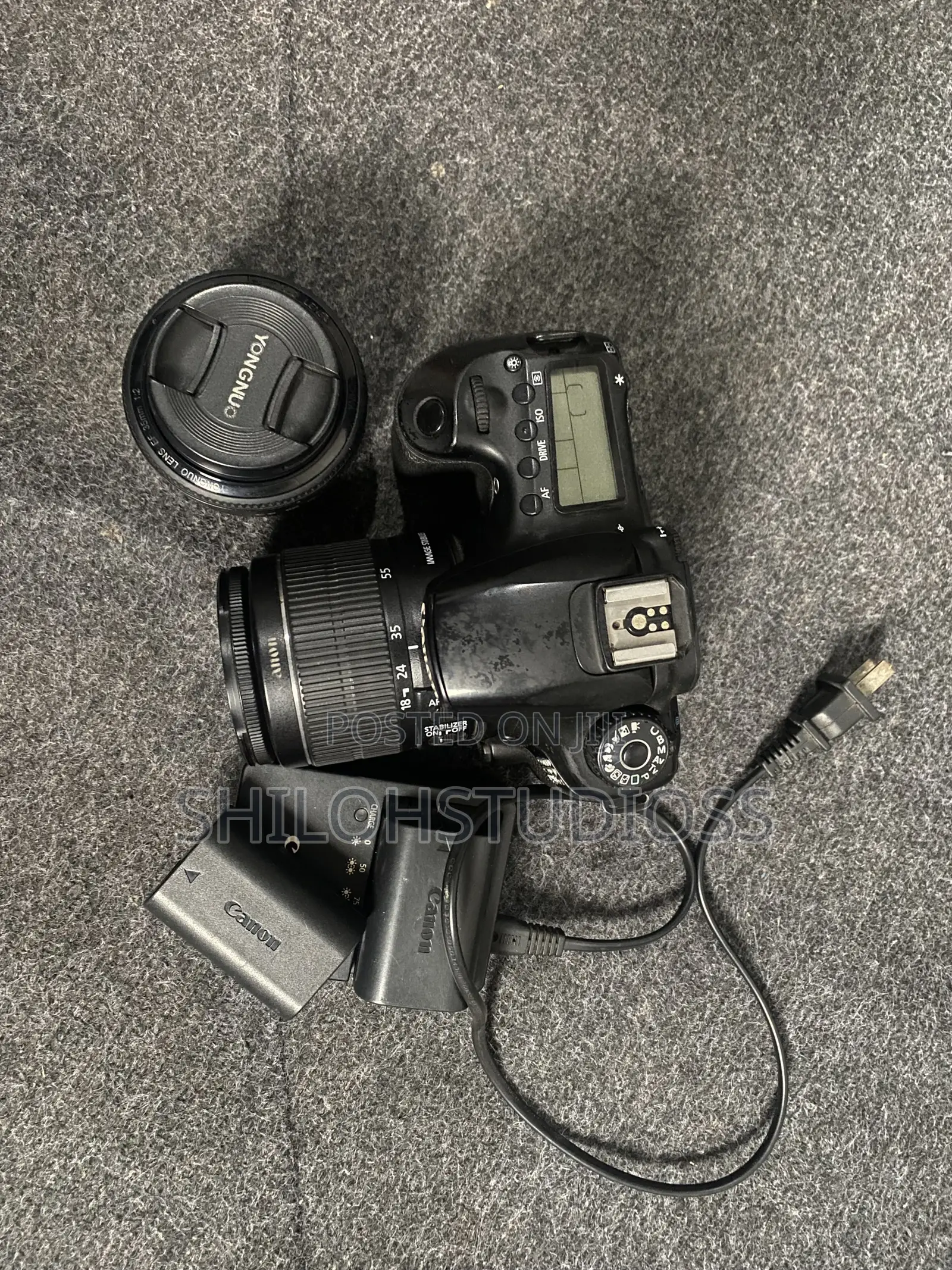 Canon Camera 60d With 2 Batteries and 2 Lens 18-55mm and 35 Mm