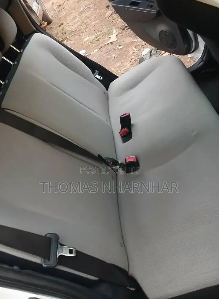 Toyota Vitz 2012 White