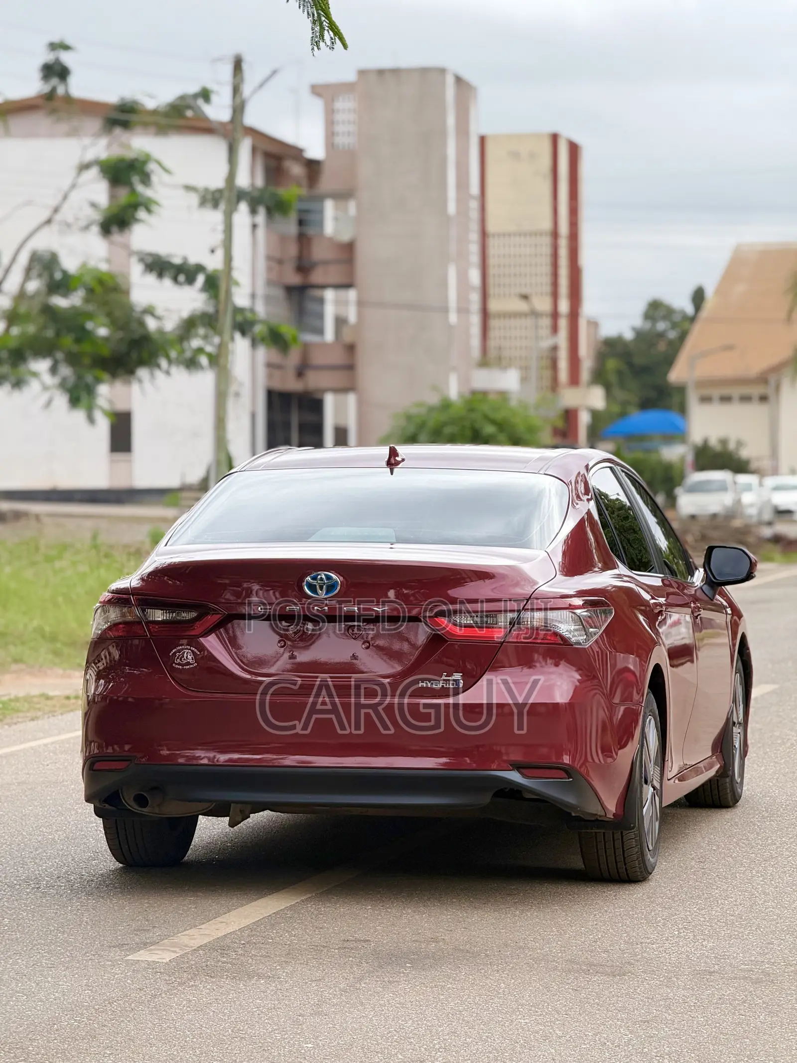 Toyota Camry LE 2021 Red