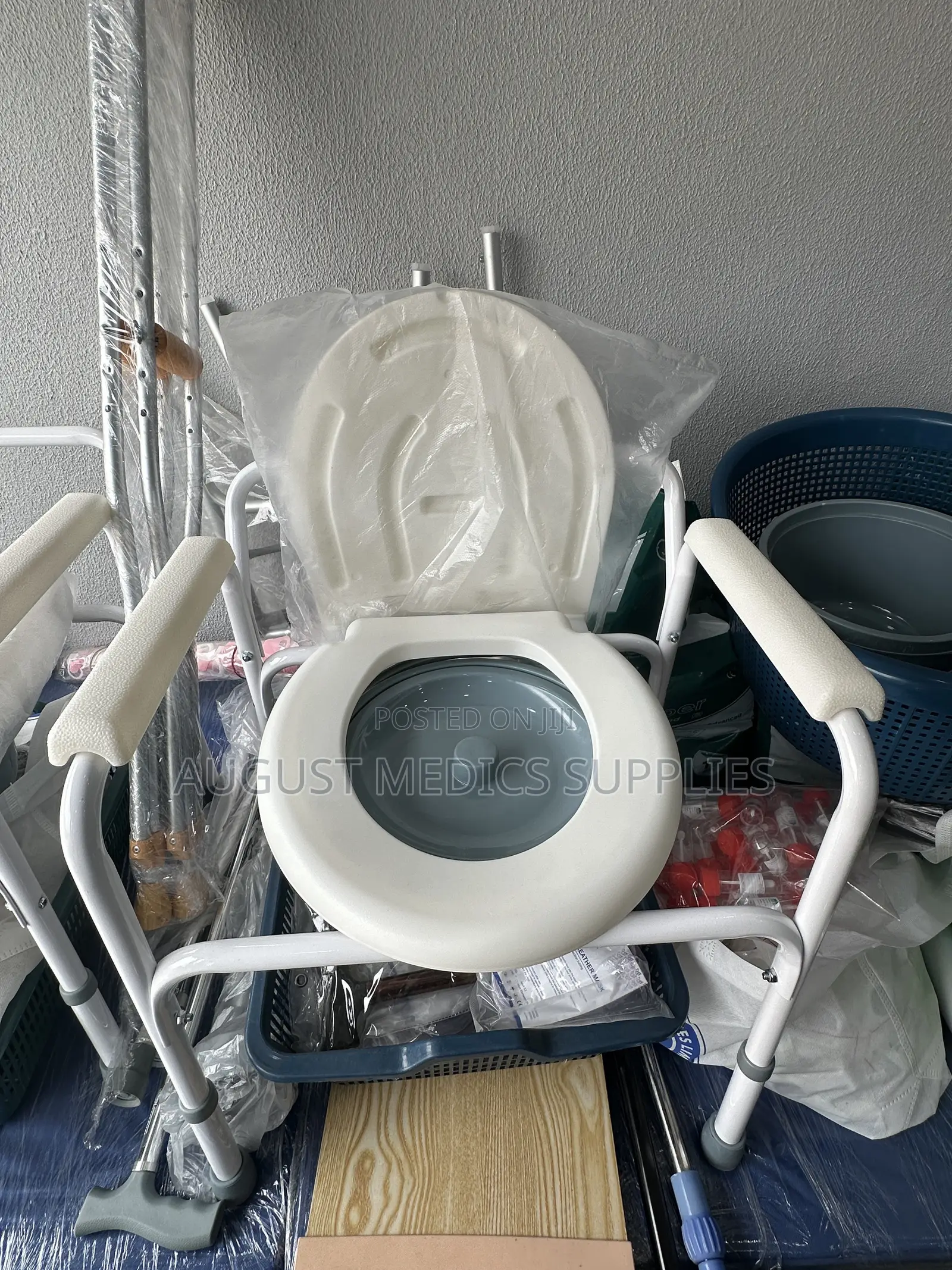 Commode Seat