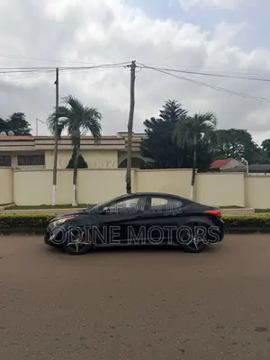 Hyundai Avante 2013 Black