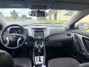 Hyundai Avante 2013 Black