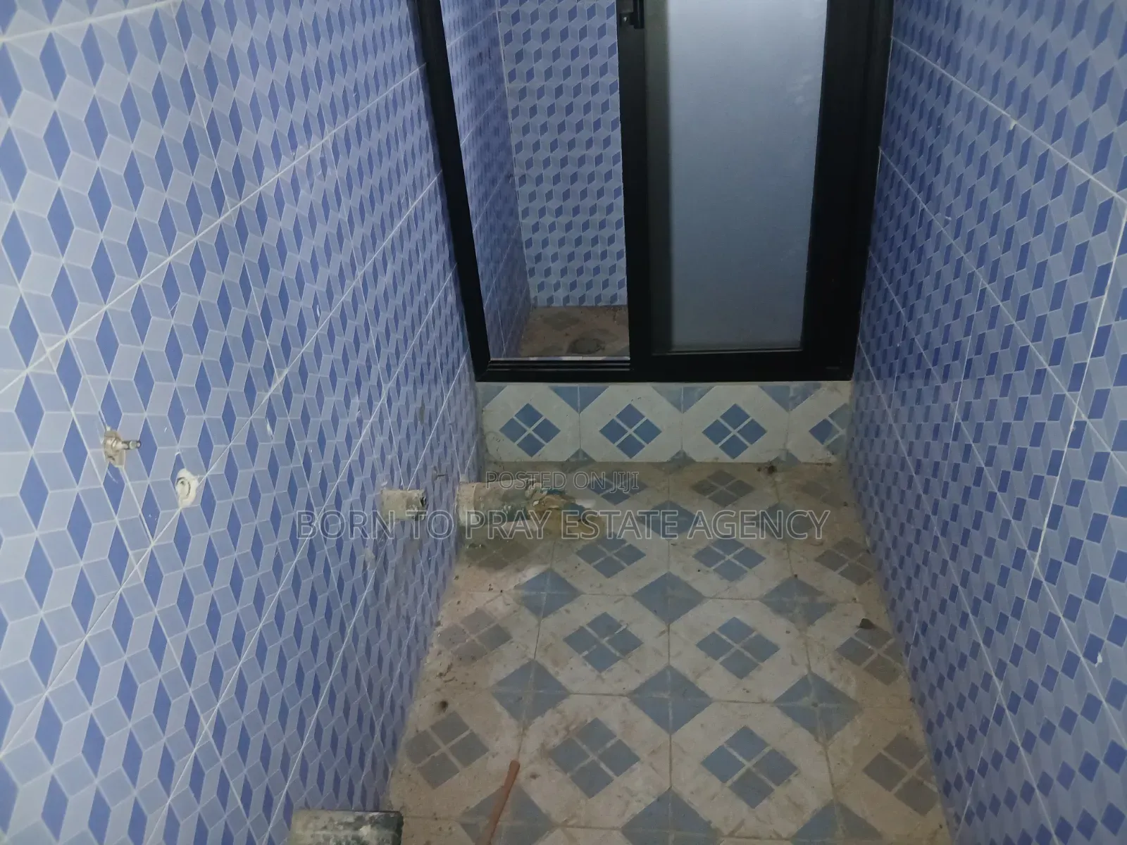 2bdrm Apartment in Born To Pray Estate, Ejisu-Juaben Municipal for rent