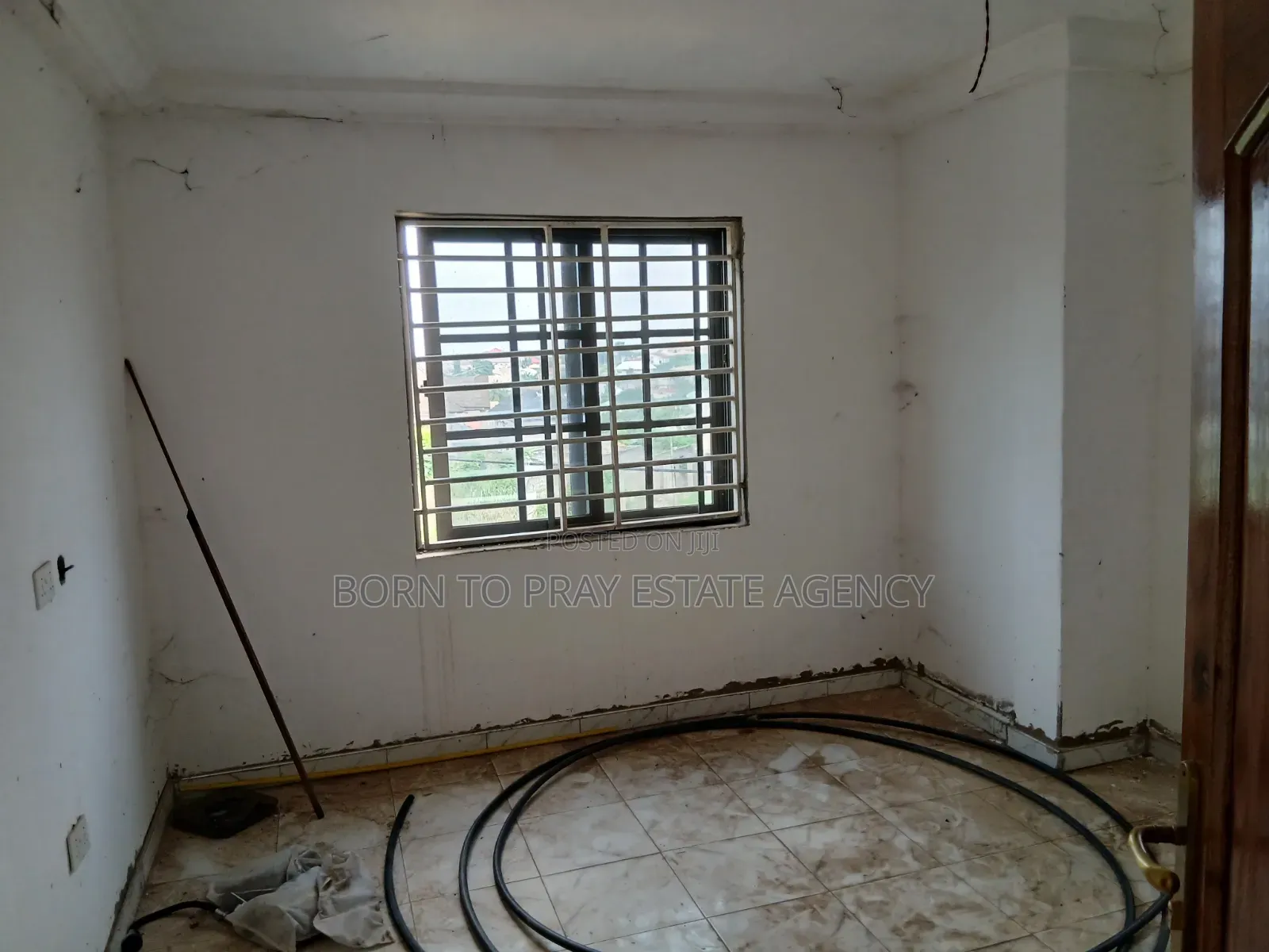 2bdrm Apartment in Born To Pray Estate, Ejisu-Juaben Municipal for rent