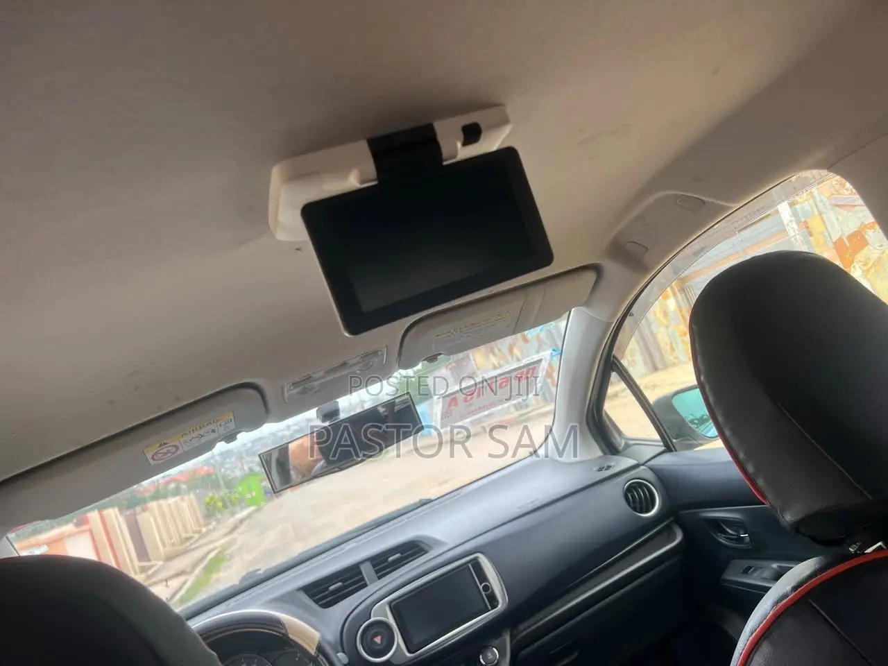 Toyota Vitz 1.5 FWD 5dr 2013 Silver